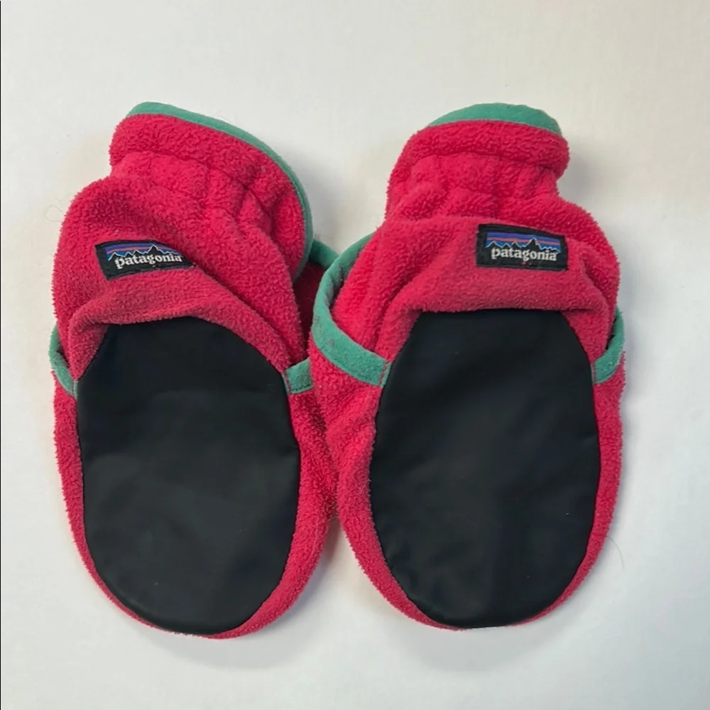 Patagonia Fleece Booties + Zutano Mittens